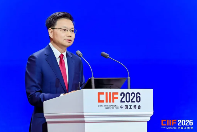 鄂维南：工业AI落地，基础设施建设是核心